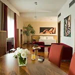 فندق Regiohotel Manfredi مانفريدونيا