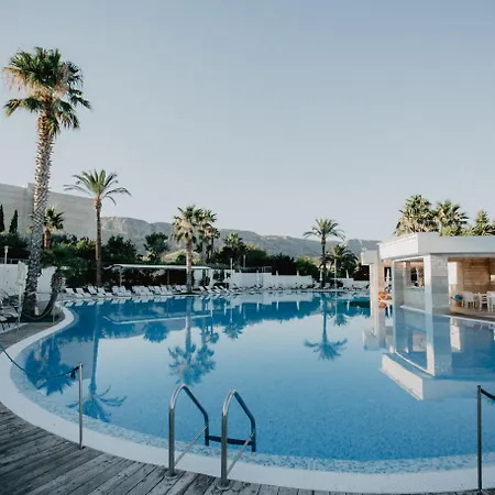Regiohotel Manfredi 4* مانفريدونيا
