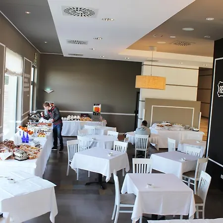 Regiohotel Manfredi فندق 4*