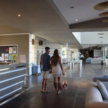 Hotel Regiohotel Manfredi 4*