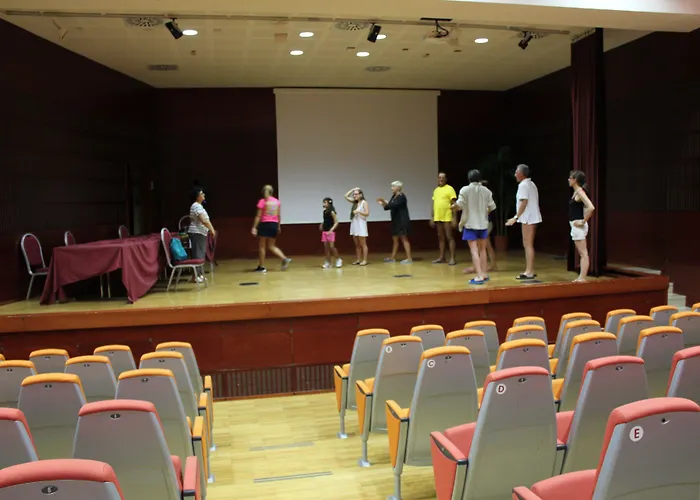 מלון Regiohotel Manfredi מנפרדוניה